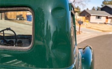 International-harvester-Pickup-1957-Green-Black-14