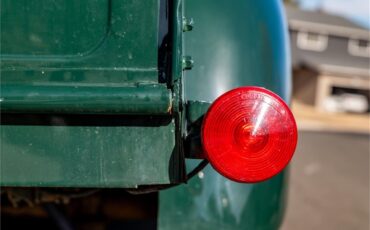 International-harvester-Pickup-1957-Green-Black-18
