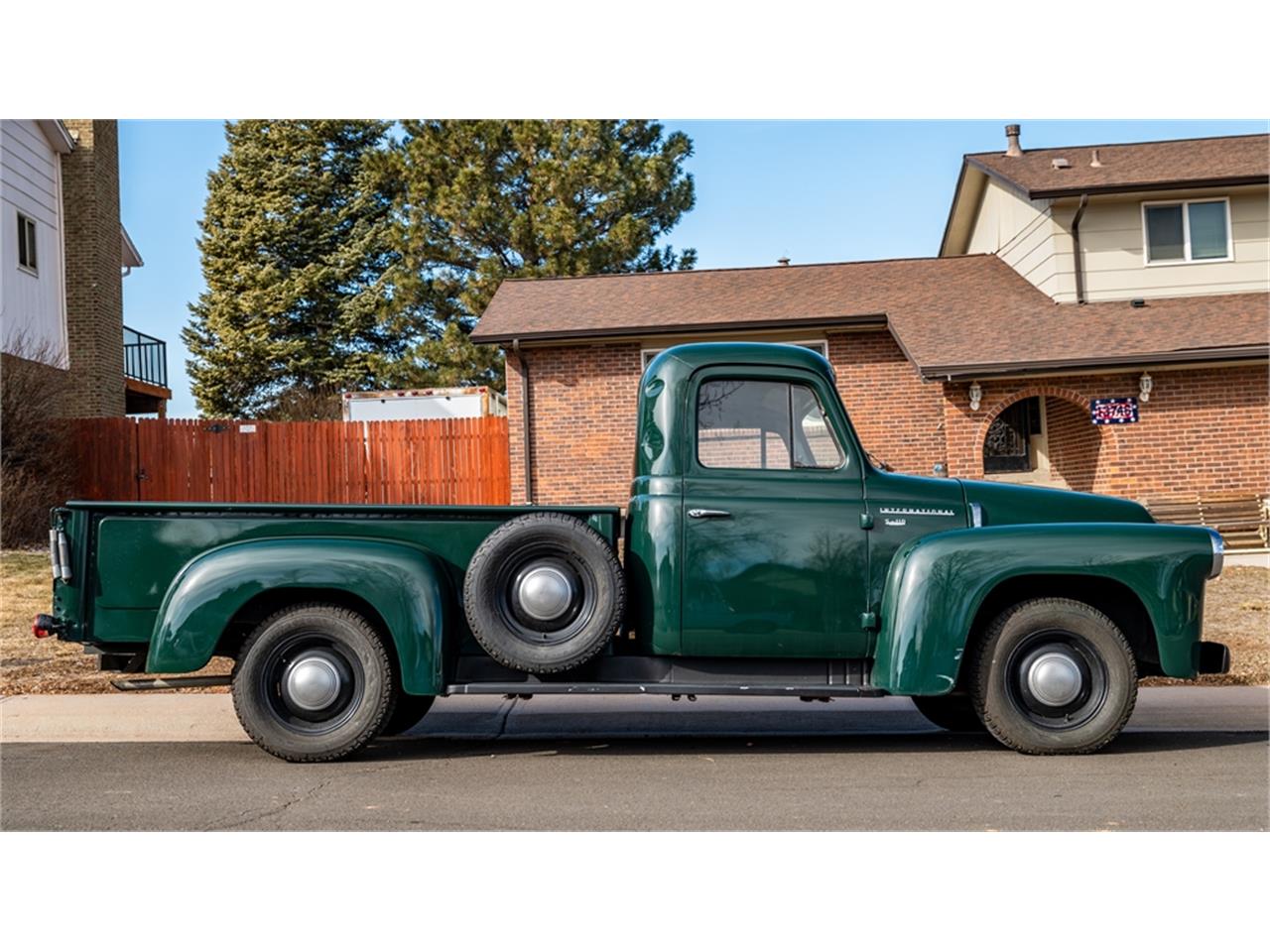 International-harvester-Pickup-1957-Green-Black-2