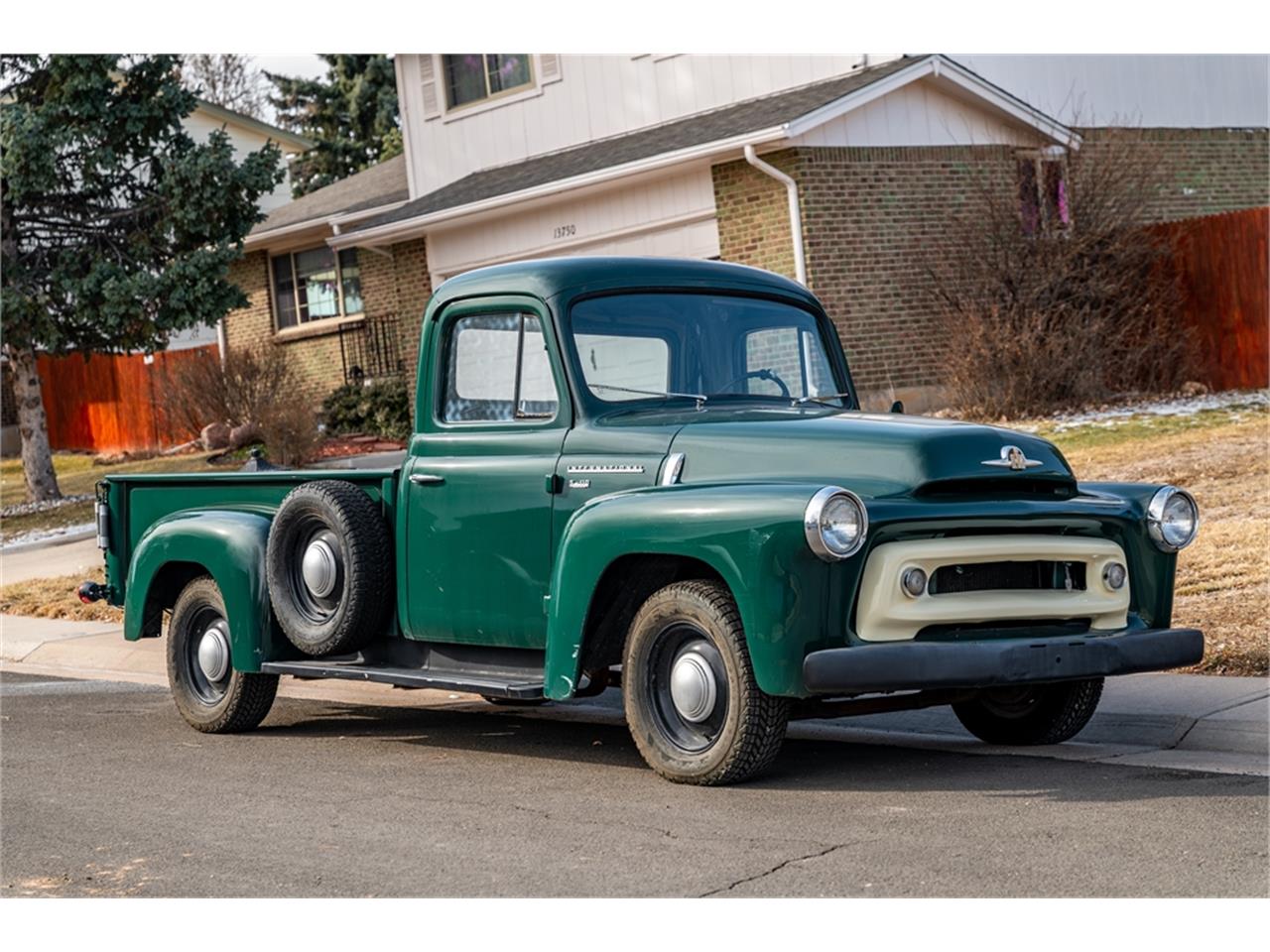 International-harvester-Pickup-1957-Green-Black-21