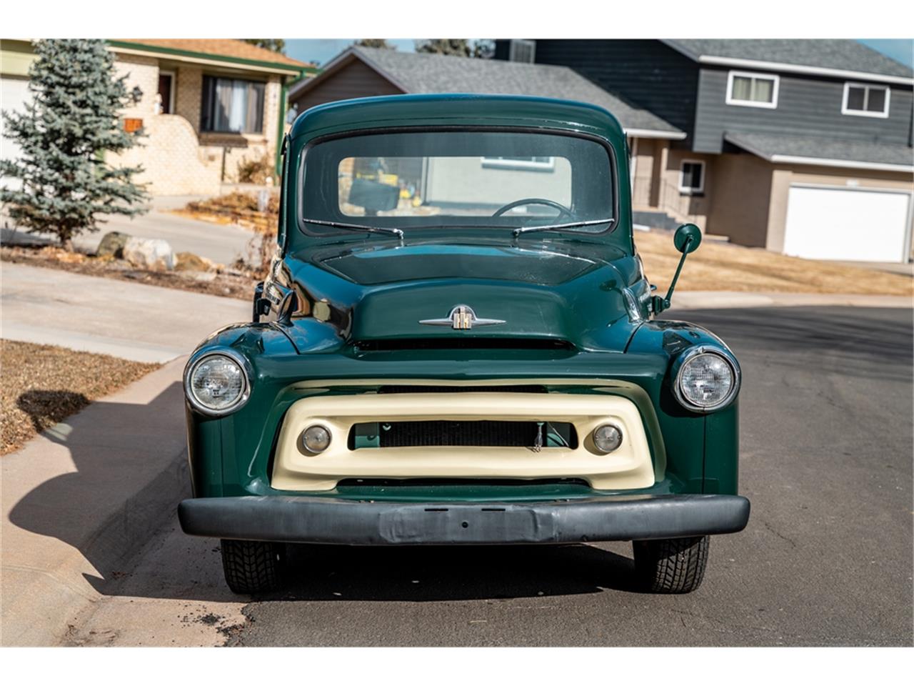International-harvester-Pickup-1957-Green-Black-22