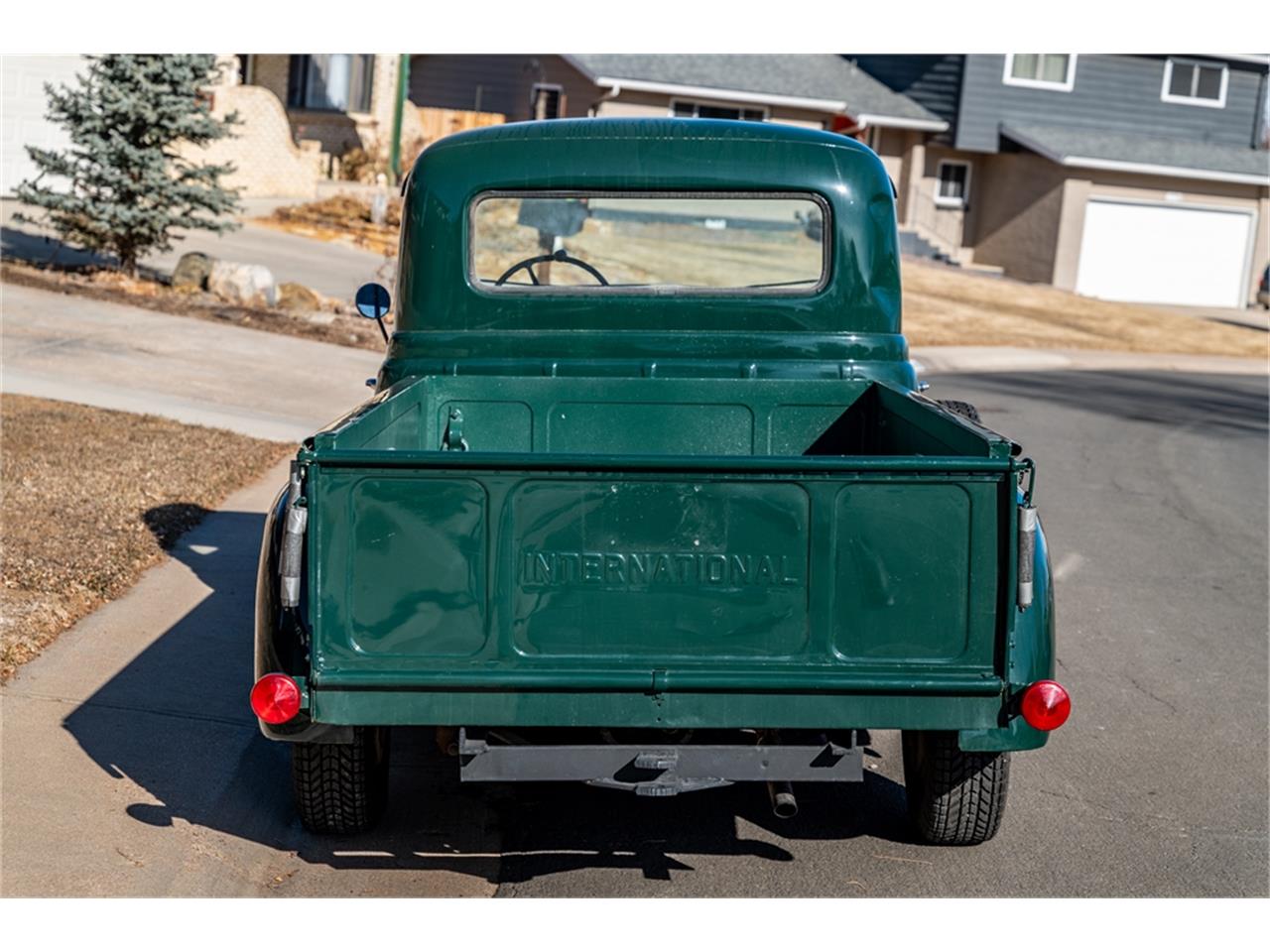 International-harvester-Pickup-1957-Green-Black-23