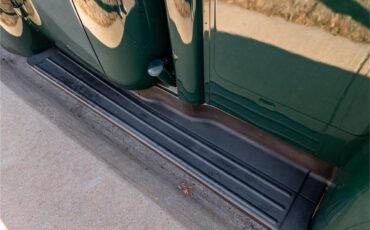 International-harvester-Pickup-1957-Green-Black-25