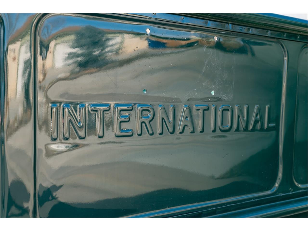 International-harvester-Pickup-1957-Green-Black-32