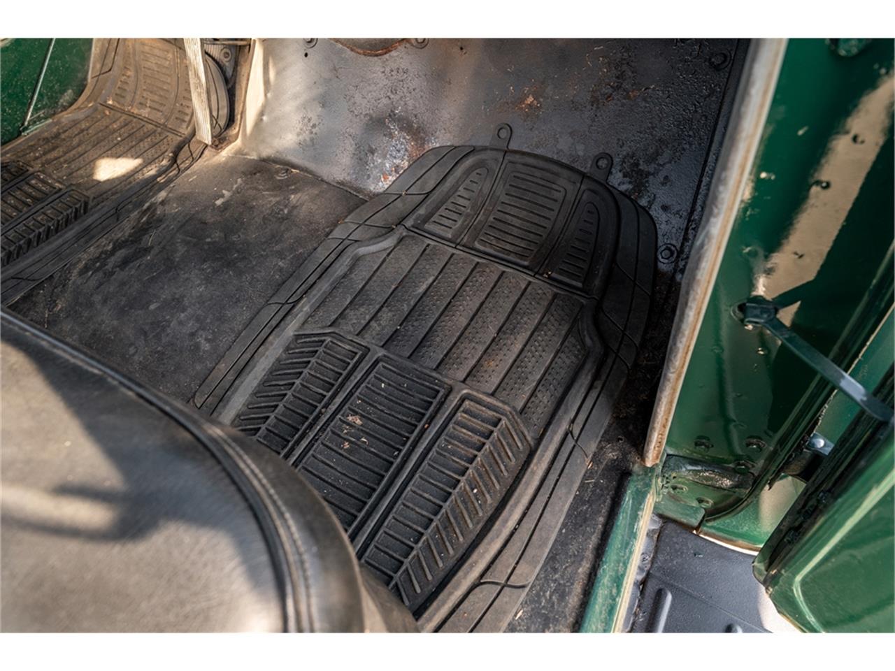 International-harvester-Pickup-1957-Green-Black-52