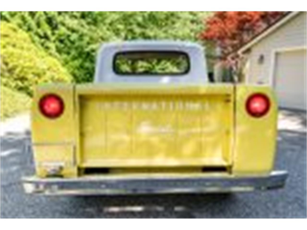 International-harvester-Scout-1963-Yellow-Tan-18