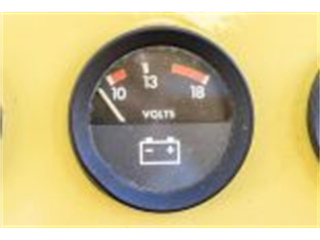International-harvester-Scout-1963-Yellow-Tan-21