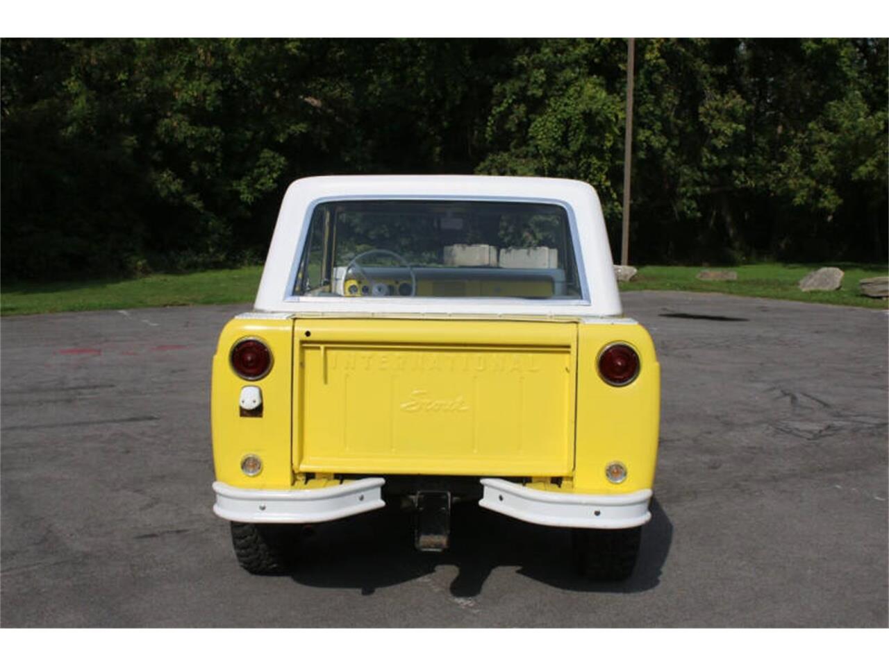 International-harvester-Scout-1967-Yellow-Gray-6