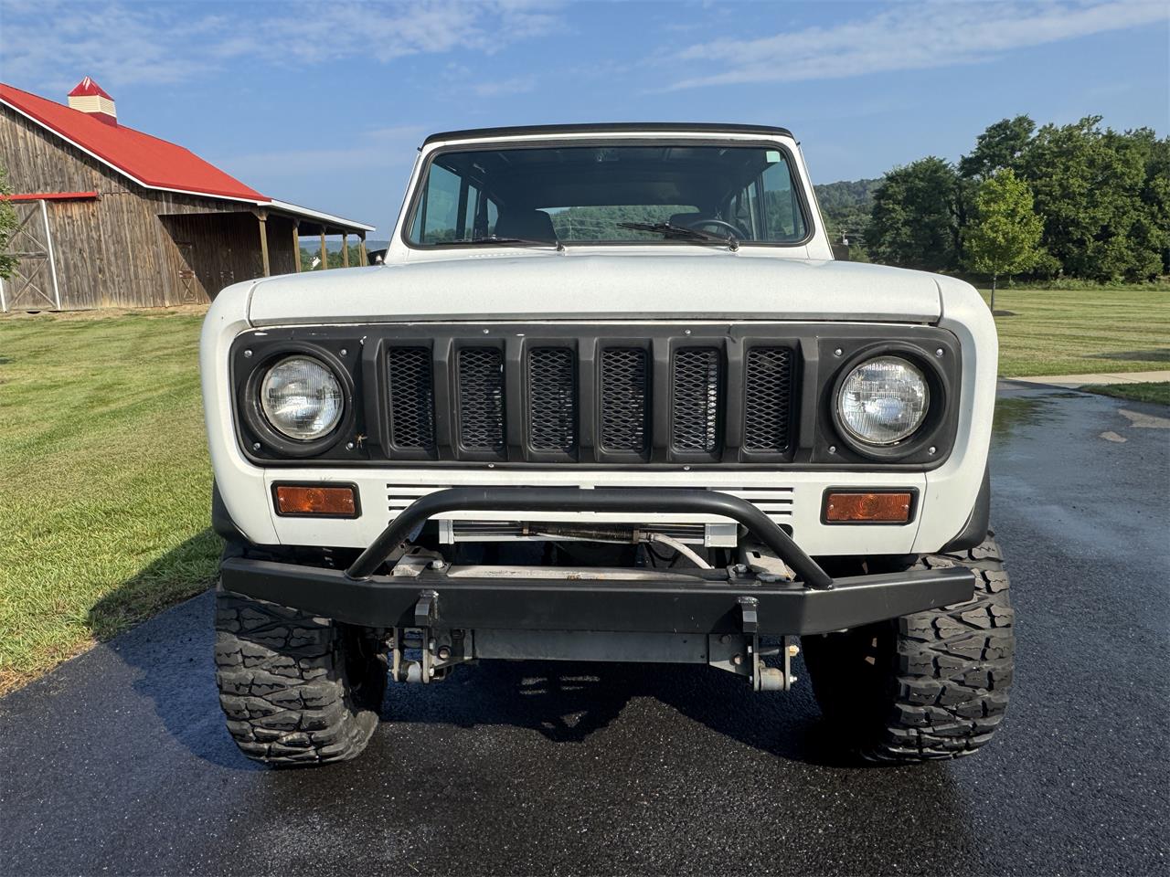 International-harvester-Scout-ii-1975-White-Black-1