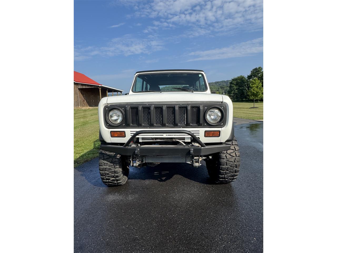 International-harvester-Scout-ii-1975-White-Black-2