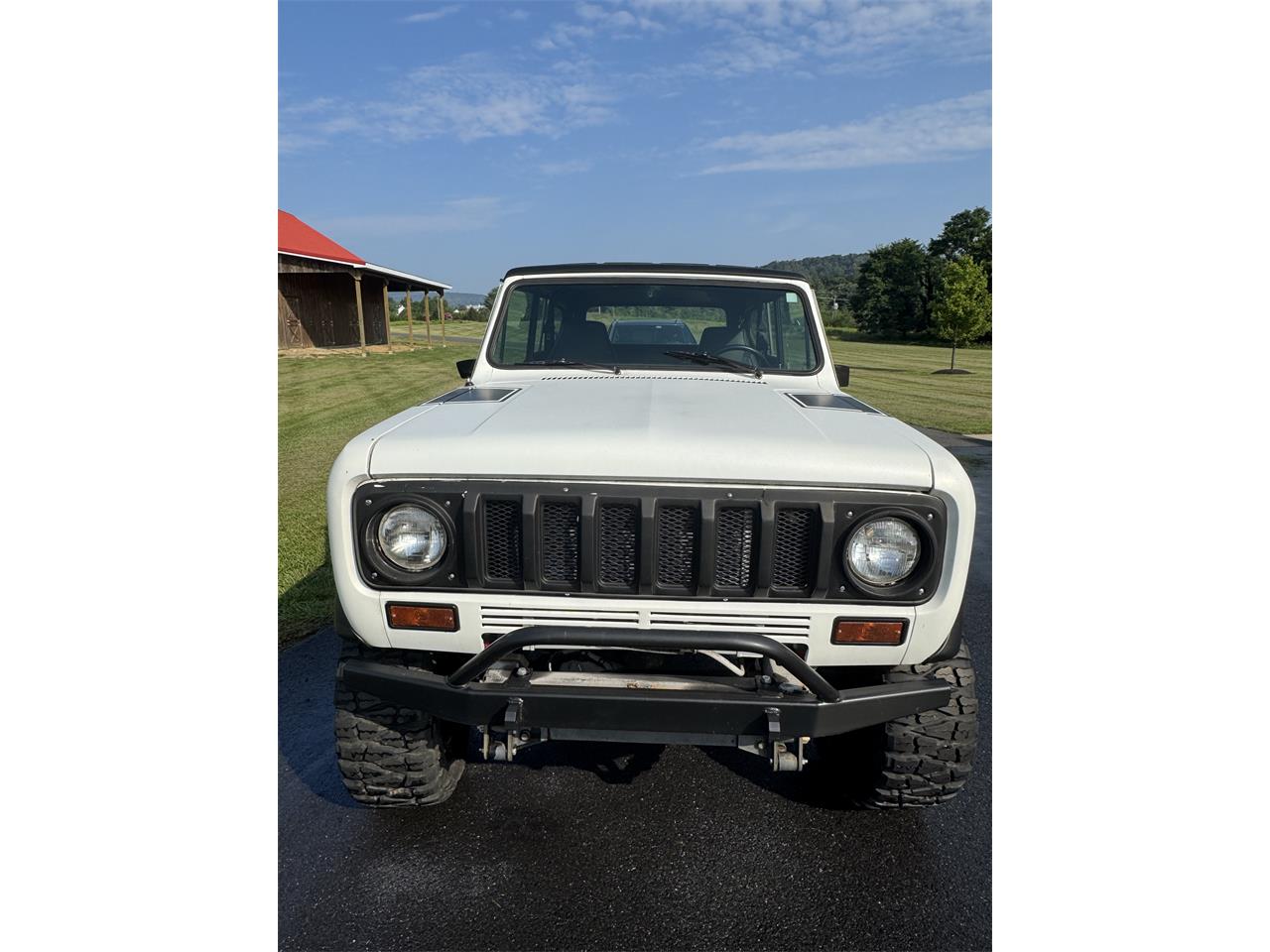 International-harvester-Scout-ii-1975-White-Black-3
