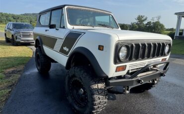 International-harvester-Scout-ii-1975-White-Black-4