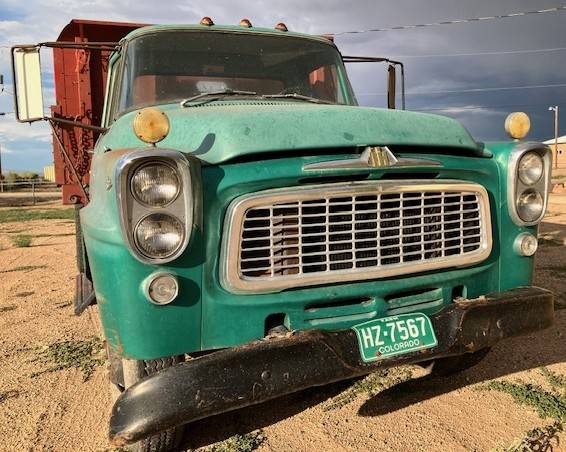 International-harvester-b160-1962-green-5