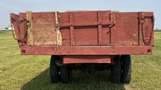 International-harvester-b160-1962-green-7