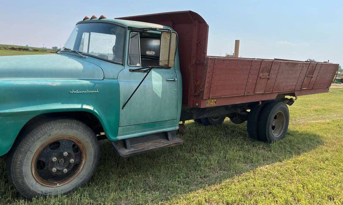 International-harvester-b160-1962-green