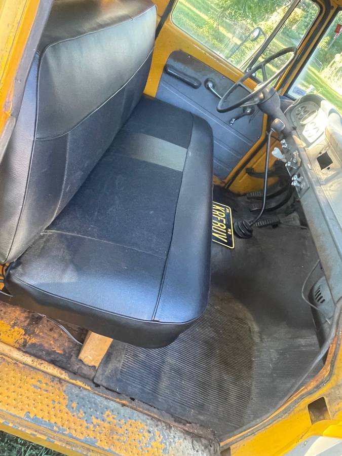 International-harvester-c1200-pickup-1964-yellow-13
