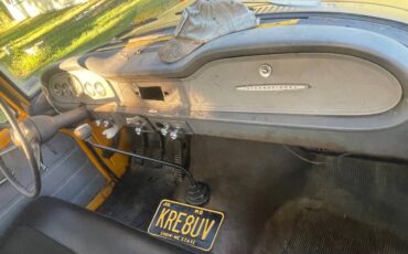 International-harvester-c1200-pickup-1964-yellow-14