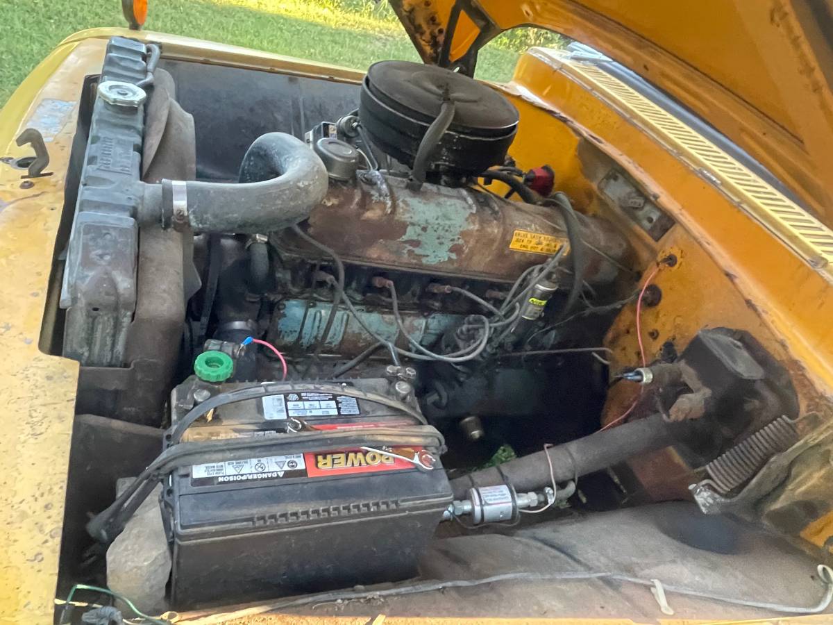 International-harvester-c1200-pickup-1964-yellow-18
