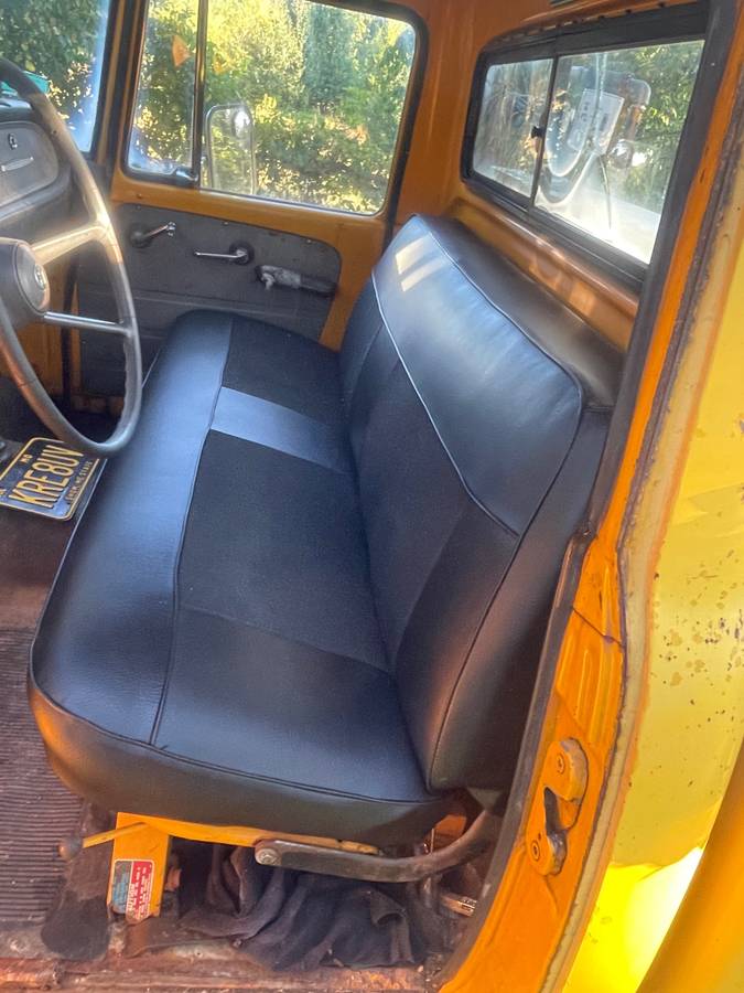 International-harvester-c1200-pickup-1964-yellow-7