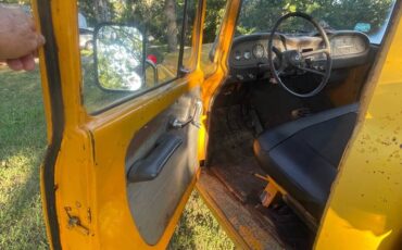 International-harvester-c1200-pickup-1964-yellow-9