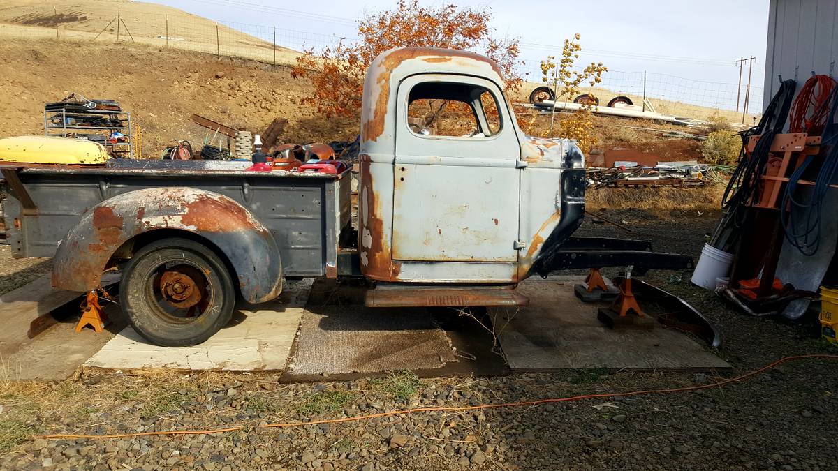 International-harvester-kb-1-1948-custom-3