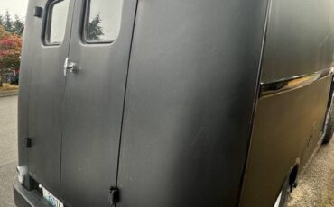 International-harvester-metro-1957-black-2