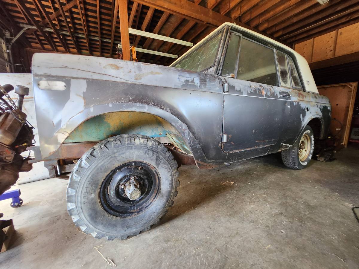 International-harvester-scout-1967-8