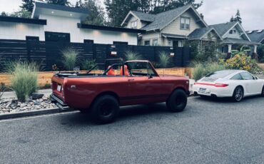 International-harvester-scout-1974-orange-1