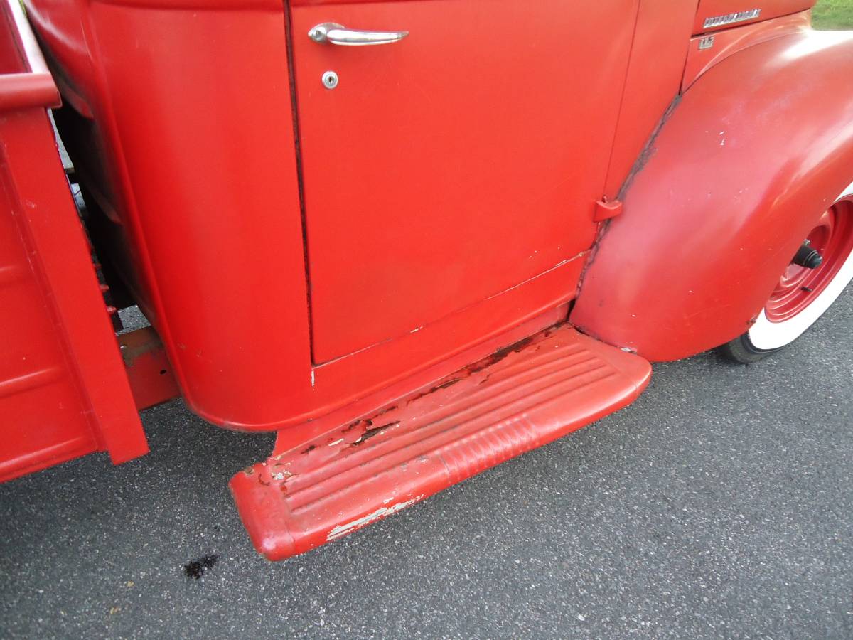 International-kb2-1949-red-22