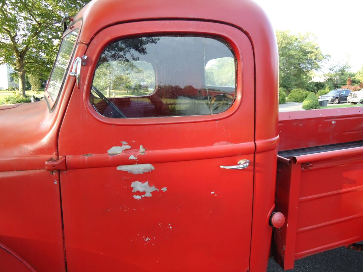 International-kb2-1949-red-8