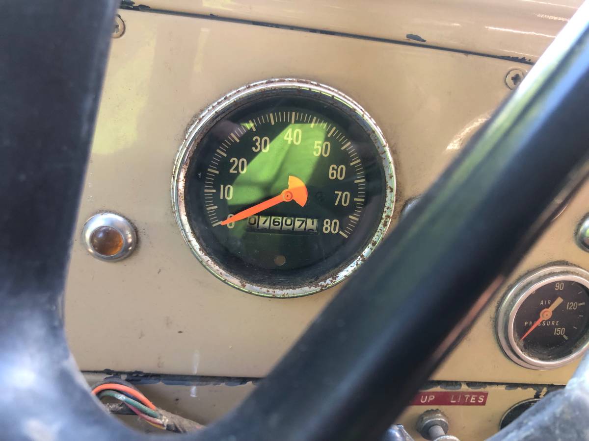 International-load-star-1700-truck-1977-red-8