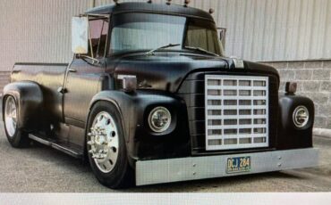 International-loadstar-1970-white-11