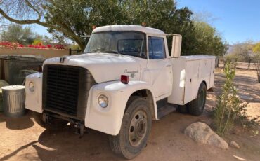 International-loadstar-1970-white