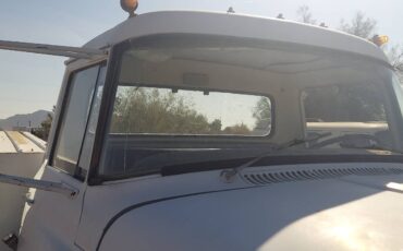 International-loadstar-1970-white-5