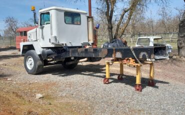 International-moddl-5070-diesel-1993-white-3