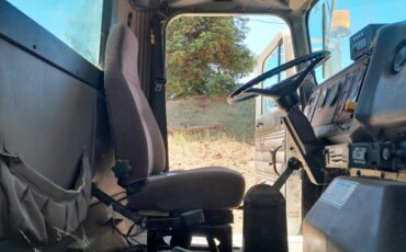 International-moddl-5070-diesel-1993-white-8