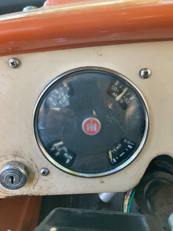 International-r-110-series-1954-orange-10