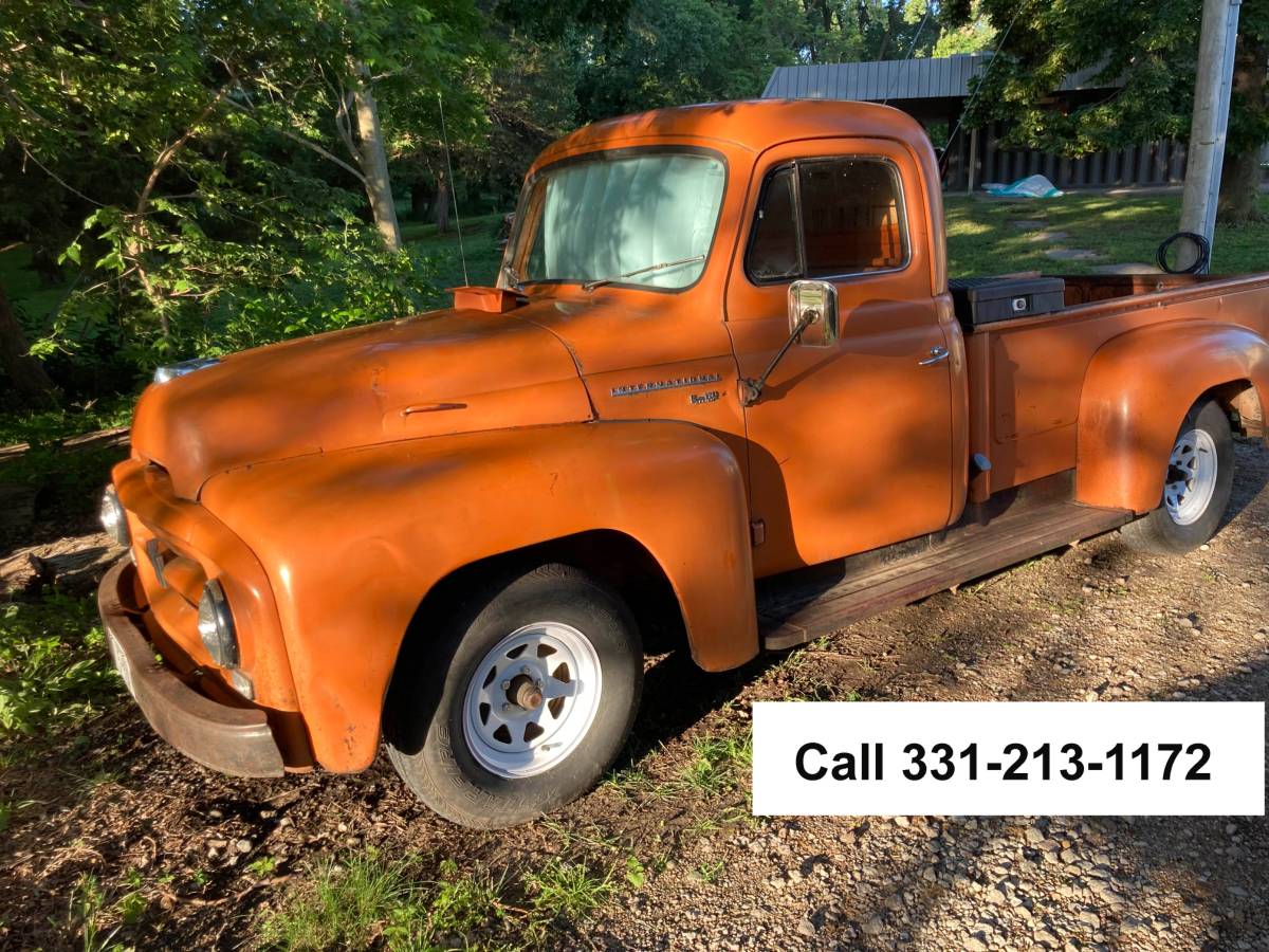 International-r-110-series-1954-orange