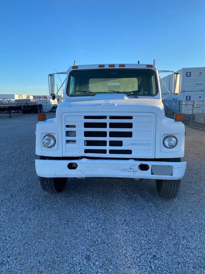 International-s1900-diesel-1987-white-6