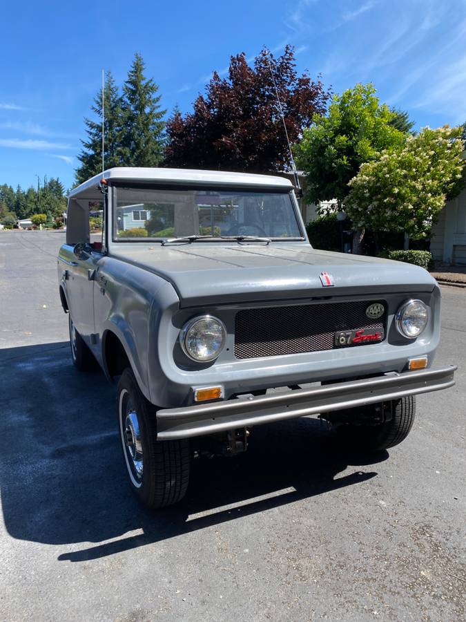 International-scout-1967-grey-4