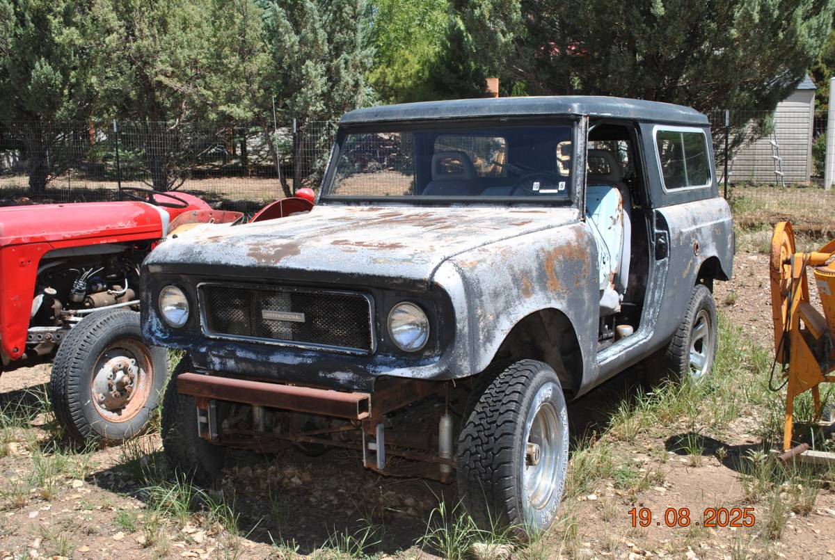International-scout-1969-black-1