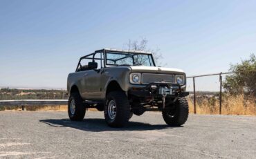 International-scout-1970-green-2