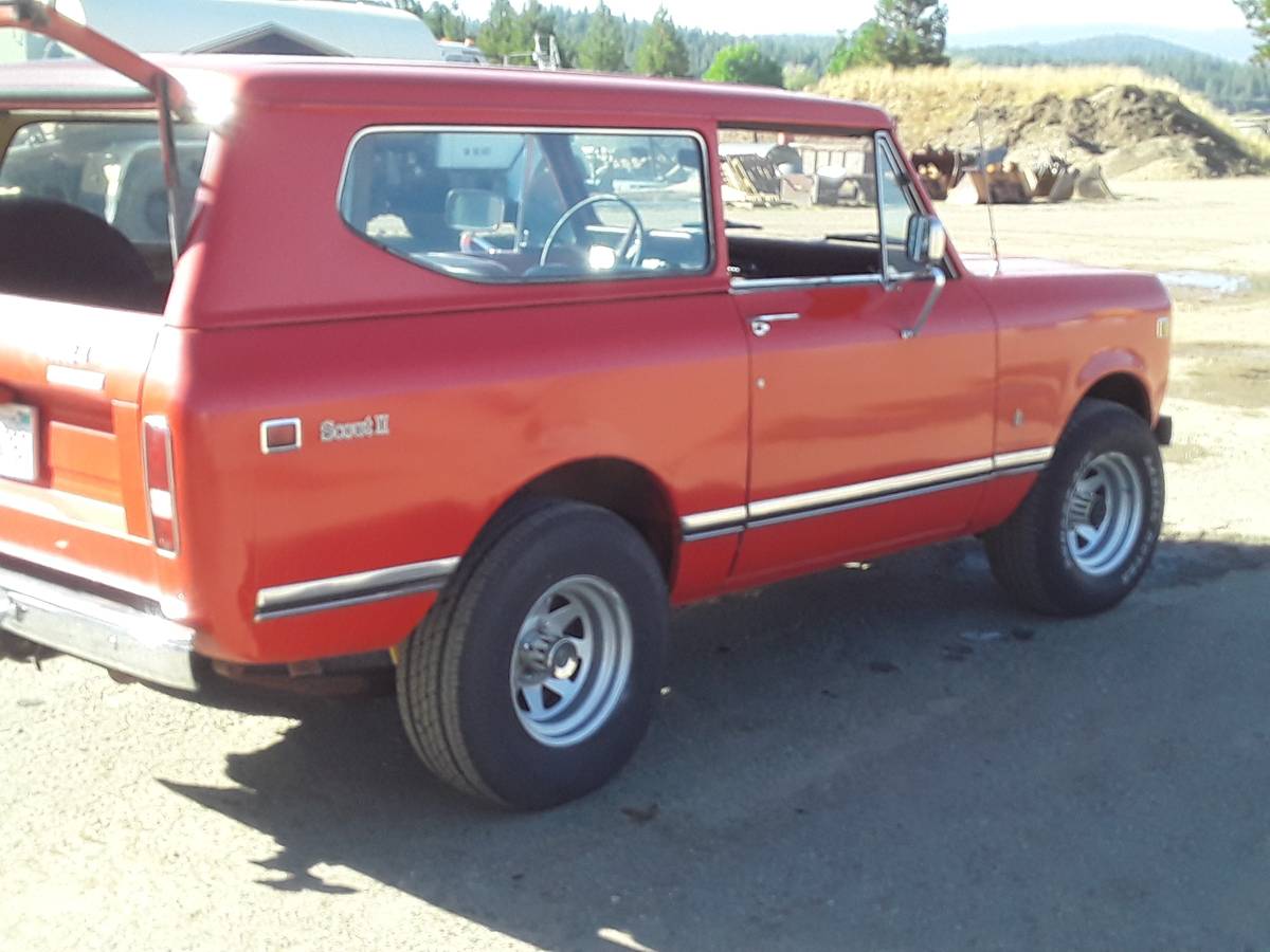 International-scout-1972-red-1