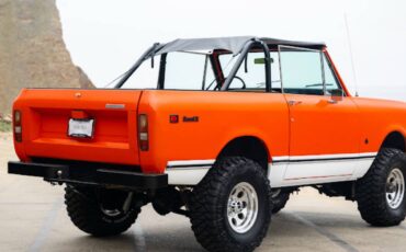 International-scout-1975-orange-11