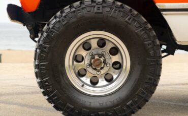 International-scout-1975-orange-12