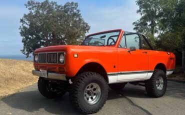 International-scout-1975-orange-3