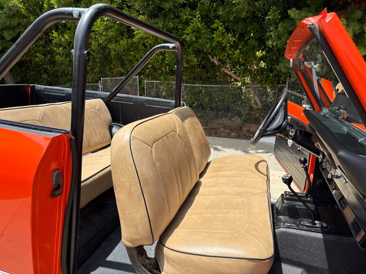 International-scout-1975-orange-7