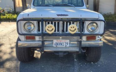 International-scout-2-1973-white