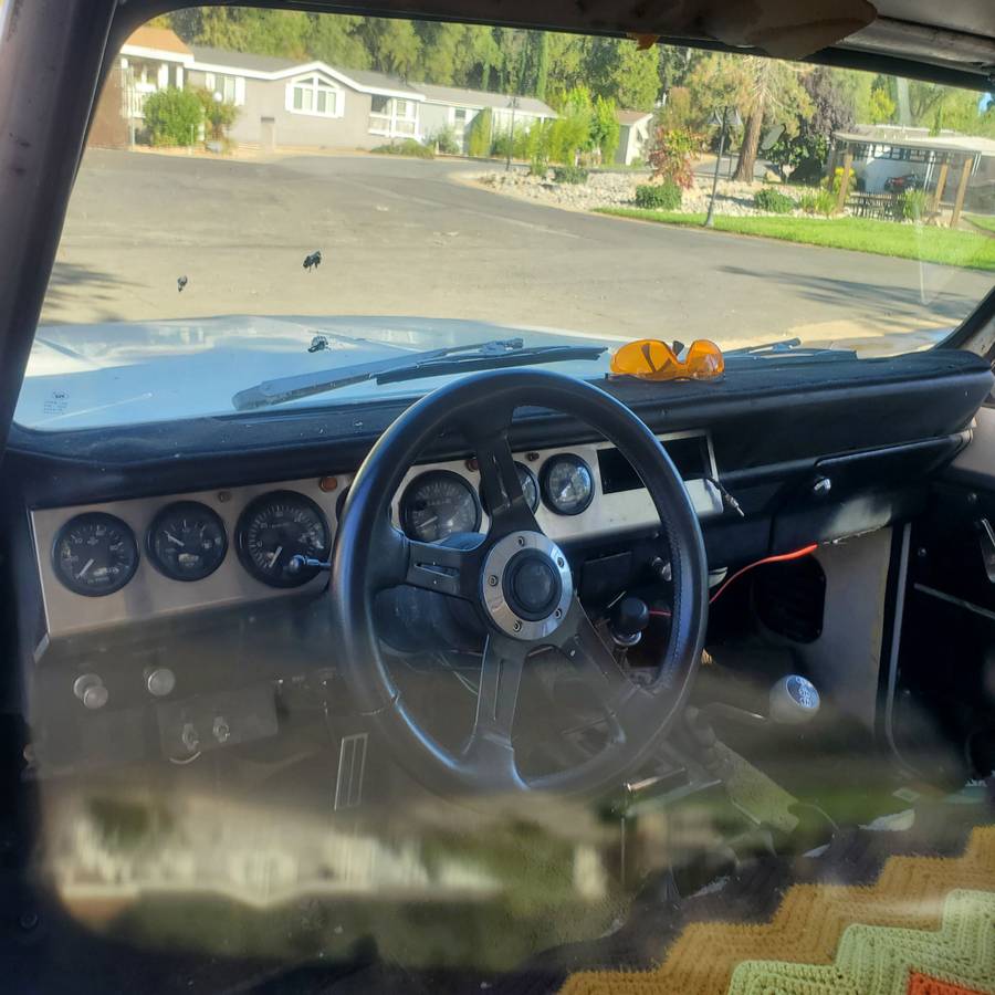 International-scout-2-1973-white-8