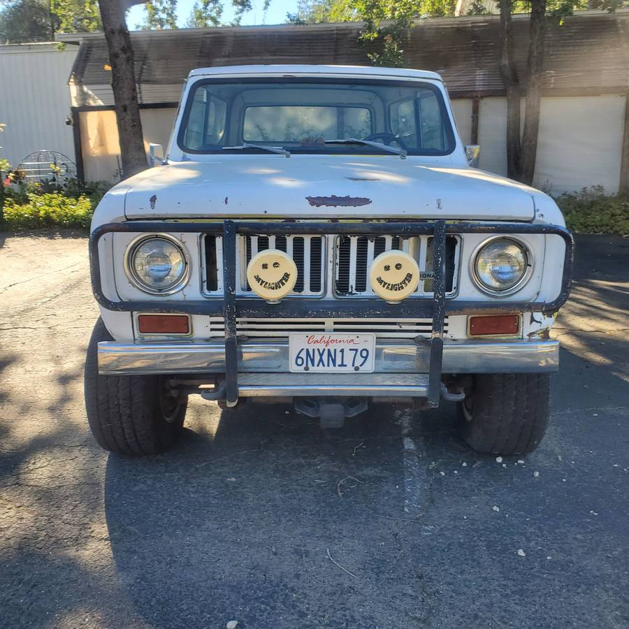 International-scout-2-1973-white